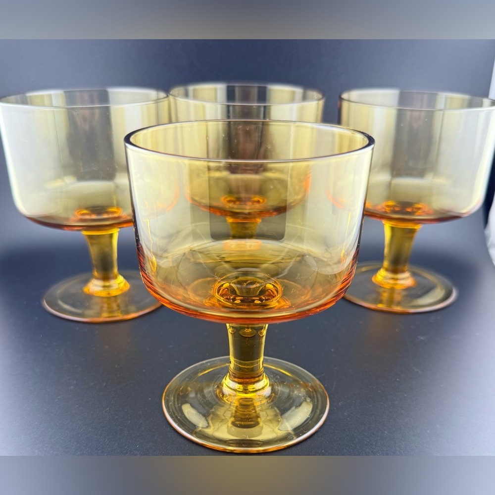 4 Amber cordial glasses or dessert glasses. 9oz